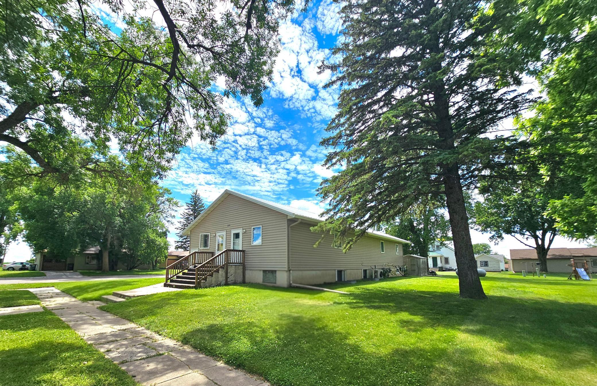 226 3rd Avenue South Brownton, MN 55312 - Photo 3 of 39