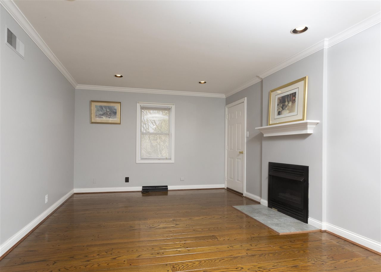 201 Daverick Court Newport, KY 41076 - Photo 4 of 22