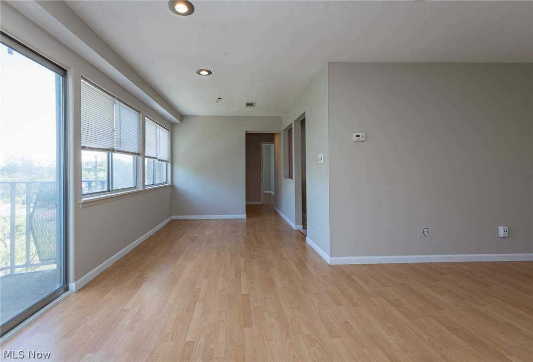6640 Pearl Road, Unit 601 Cleveland, OH 44130 - Photo 4 of 20