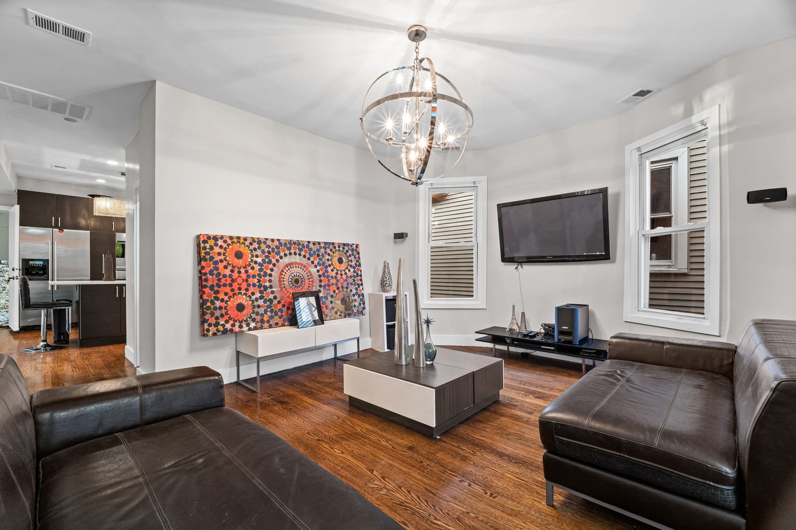 2850 West Henderson Street, Unit 2 Chicago, IL 60618 - Photo 4 of 11