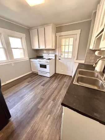 $109,000 | 76 North East Avenue North, Battle Creek, MI 49017