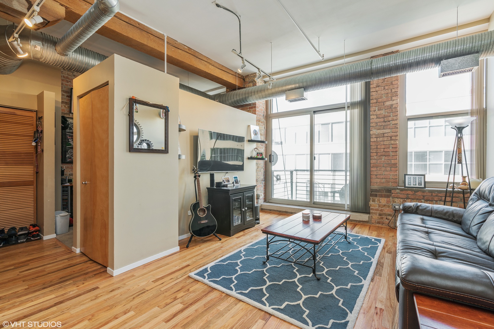 417 South Jefferson Street, Unit 301B Chicago, IL 60607 - Photo 3 of 12