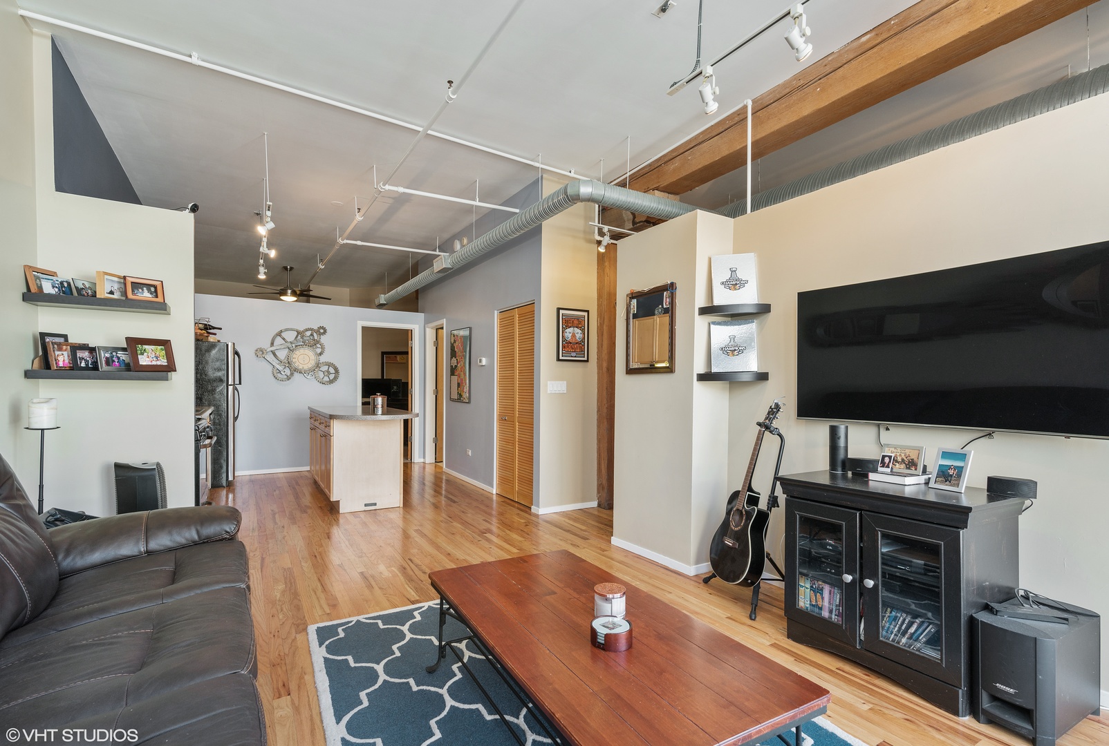 417 South Jefferson Street, Unit 301B Chicago, IL 60607 - Photo 4 of 12