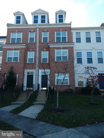 $2,400 | 5627 Lanier Avenue, Suitland, MD 20746