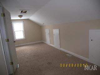 7827 Jackman Road Temperance, MI 48182 - Photo 7 of 13 941698-6.JPG
