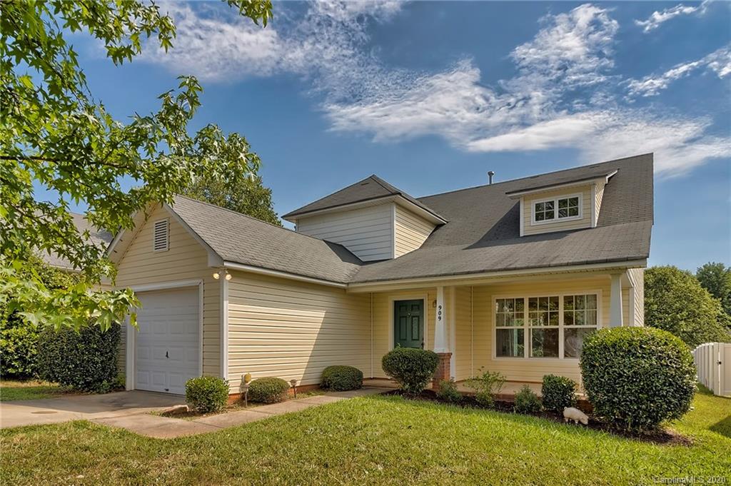 909 Matthews School Road Matthews, NC 28105 - Photo 1 of 32 Gallery Image 1