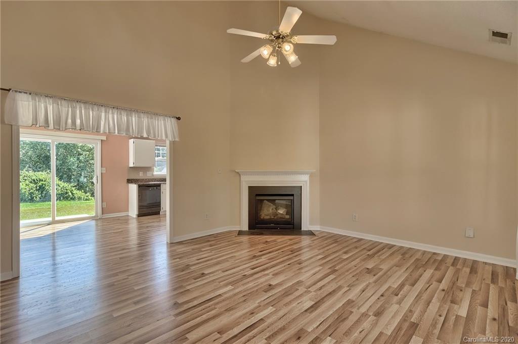 909 Matthews School Road Matthews, NC 28105 - Photo 6 of 32 Gallery Image 6