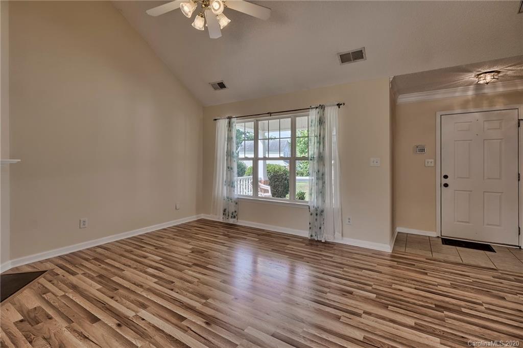 909 Matthews School Road Matthews, NC 28105 - Photo 7 of 32 Gallery Image 7