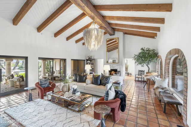 $5,000,000 | 8119 East Foothills Drive, Scottsdale, AZ 85255