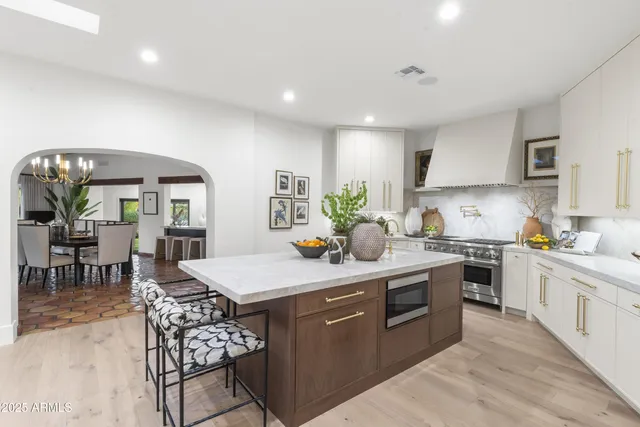 $5,000,000 | 8119 East Foothills Drive, Scottsdale, AZ 85255