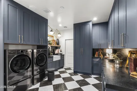 $5,000,000 | 8119 East Foothills Drive, Scottsdale, AZ 85255