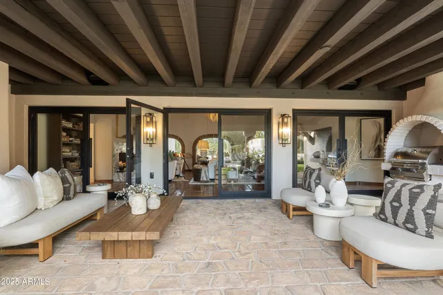 $5,000,000 | 8119 East Foothills Drive, Scottsdale, AZ 85255