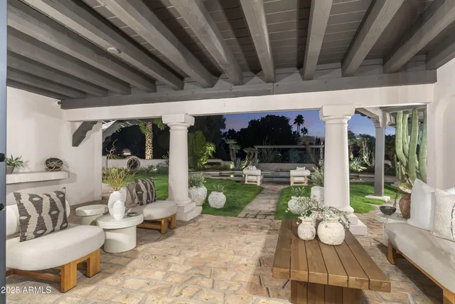 $5,000,000 | 8119 East Foothills Drive, Scottsdale, AZ 85255