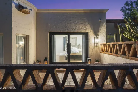 $5,000,000 | 8119 East Foothills Drive, Scottsdale, AZ 85255