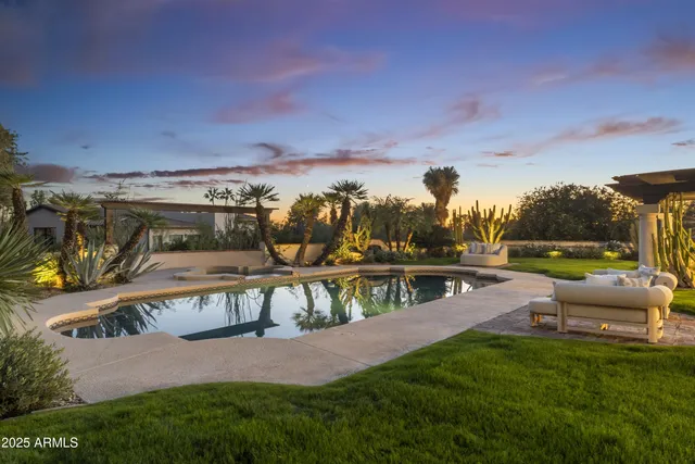 $5,000,000 | 8119 East Foothills Drive, Scottsdale, AZ 85255