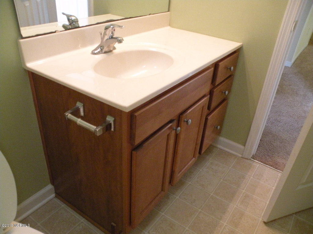 152 Oakley Drive New Bern, NC 28560 - Photo 17 of 40 Guest bath sink
