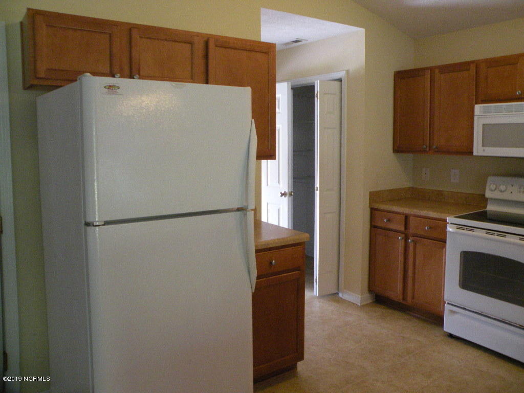 152 Oakley Drive New Bern, NC 28560 - Photo 20 of 40 Kitchen to garage