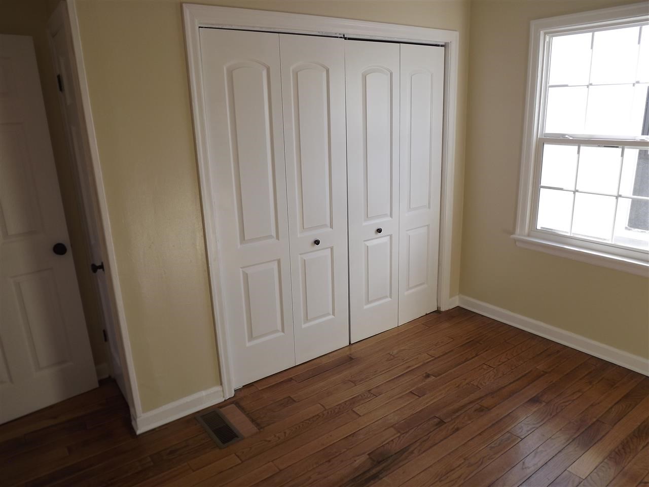 1626 Kingston Road Kokomo, IN 46901 - Photo 9 of 14 Gallery Image 9