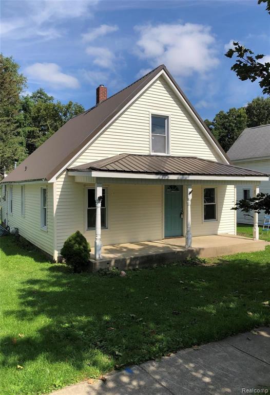 5461 North Street Dryden, MI 48428 - Photo 1 of 14