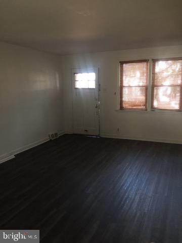 1642 Merribrook Road Philadelphia, PA 19151 - Photo 3 of 9 Gallery Image 3