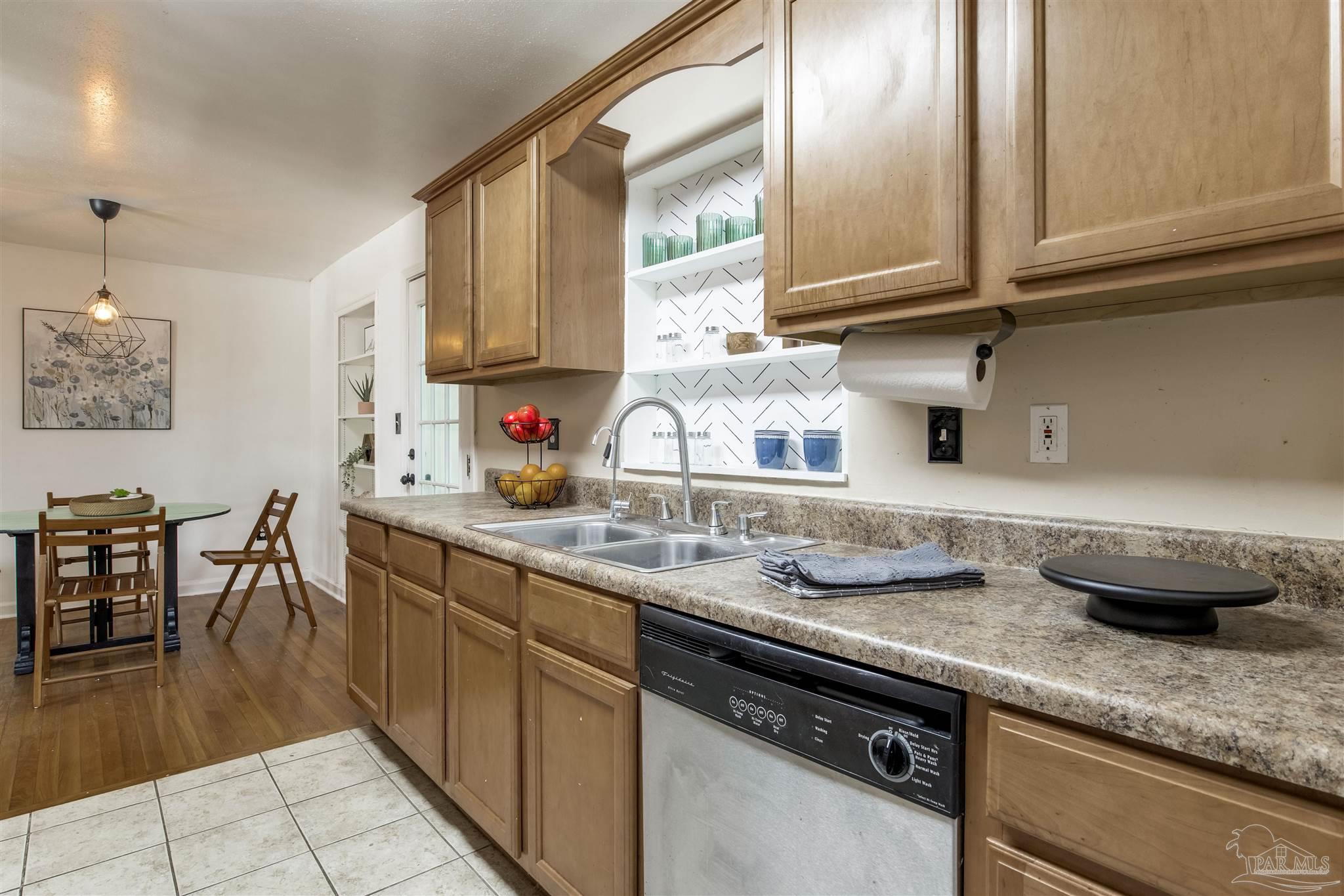 451 Springdale Circle Pensacola, FL 32503 - Photo 13 of 42