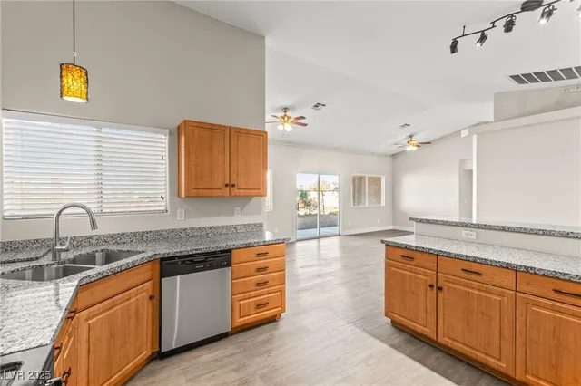 $560,000 | 630 Arthur Avenue, Henderson, NV 89015