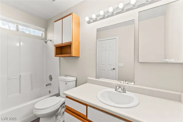 $560,000 | 630 Arthur Avenue, Henderson, NV 89015