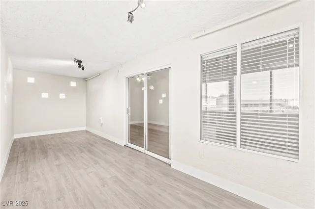 $560,000 | 630 Arthur Avenue, Henderson, NV 89015