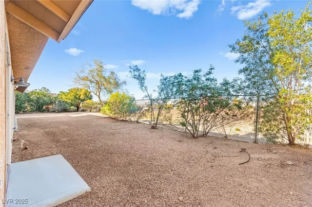 $560,000 | 630 Arthur Avenue, Henderson, NV 89015