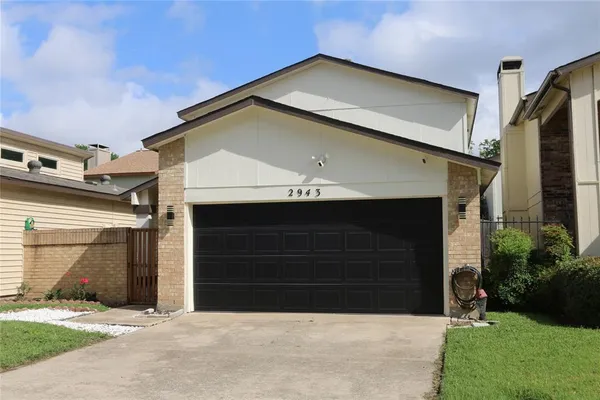 $1,800 | 2943 Antares Circle, Garland, TX 75044