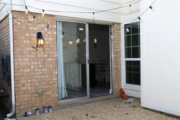 $1,800 | 2943 Antares Circle, Garland, TX 75044