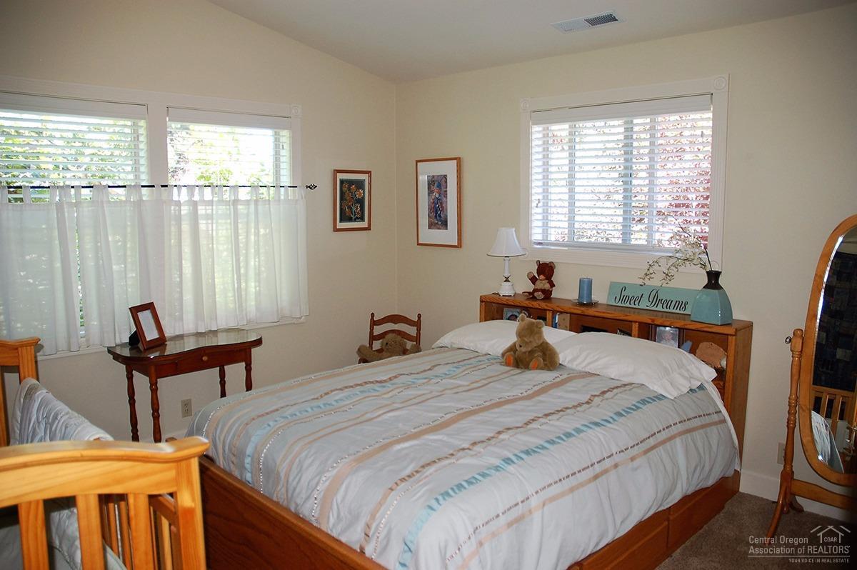 61549 West Ridge Ave Bend Bend, OR 97702 - Photo 22 of 25 Gallery Image 22