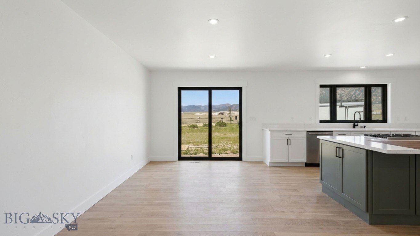127 Airport Road Ennis, MT 59729 - Photo 12 of 43 Dining Room