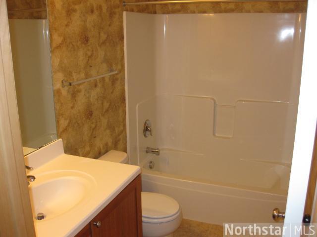 12 Friendskeep Green Hudson, WI 54016 - Photo 10 of 13 Gallery Image 10