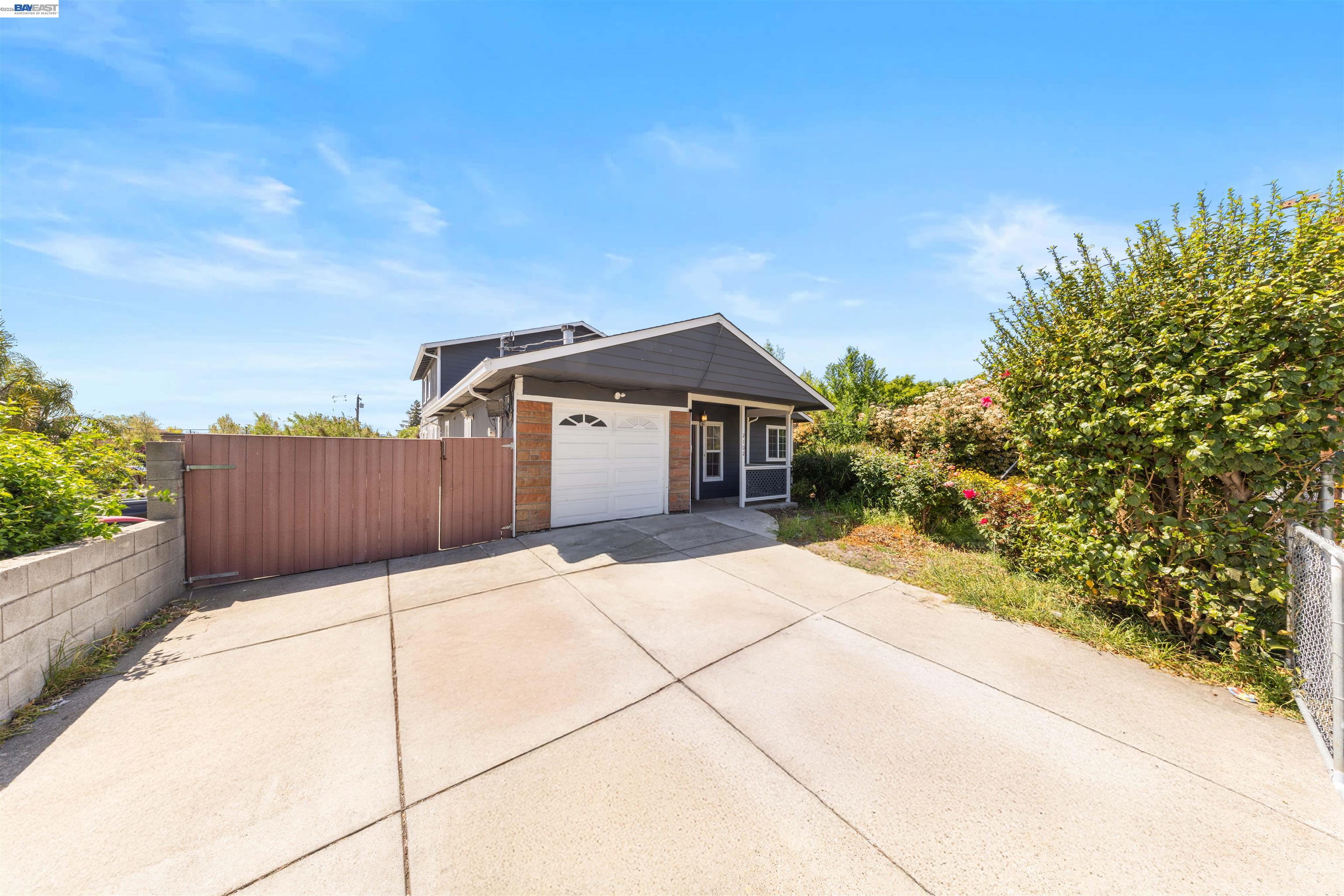2102 Overhill Road Concord, CA 94520 - Photo 2 of 38 a outdoor space with garden view