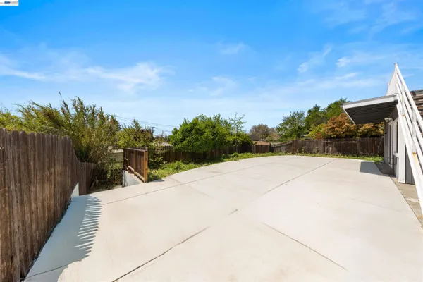 $1,240,000 | 2102 Overhill Road, Concord, CA 94520