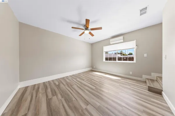 $1,240,000 | 2102 Overhill Road, Concord, CA 94520