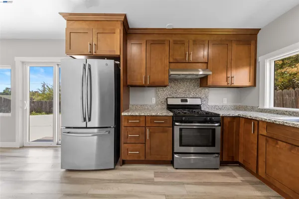 $1,240,000 | 2102 Overhill Road, Concord, CA 94520