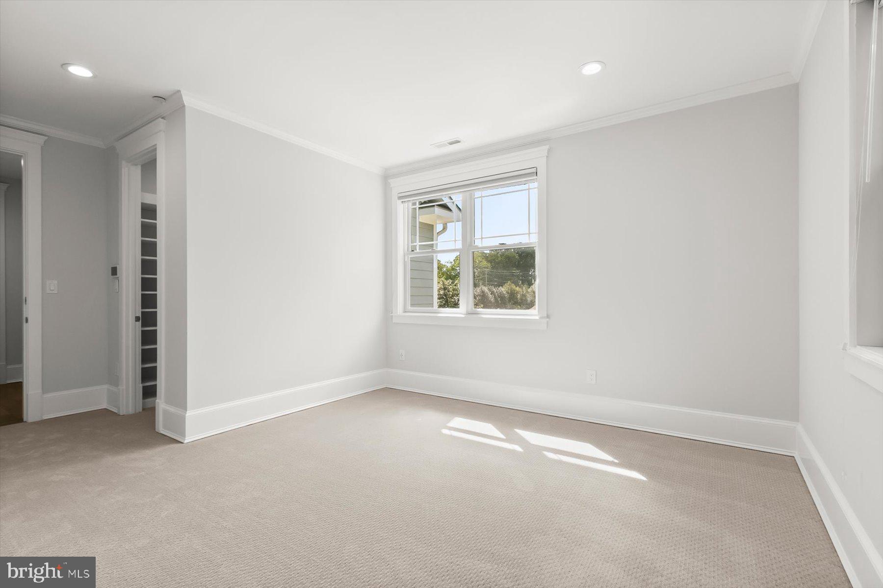 11000 Luxmanor Road North Bethesda, MD 20852 - Photo 65 of 106