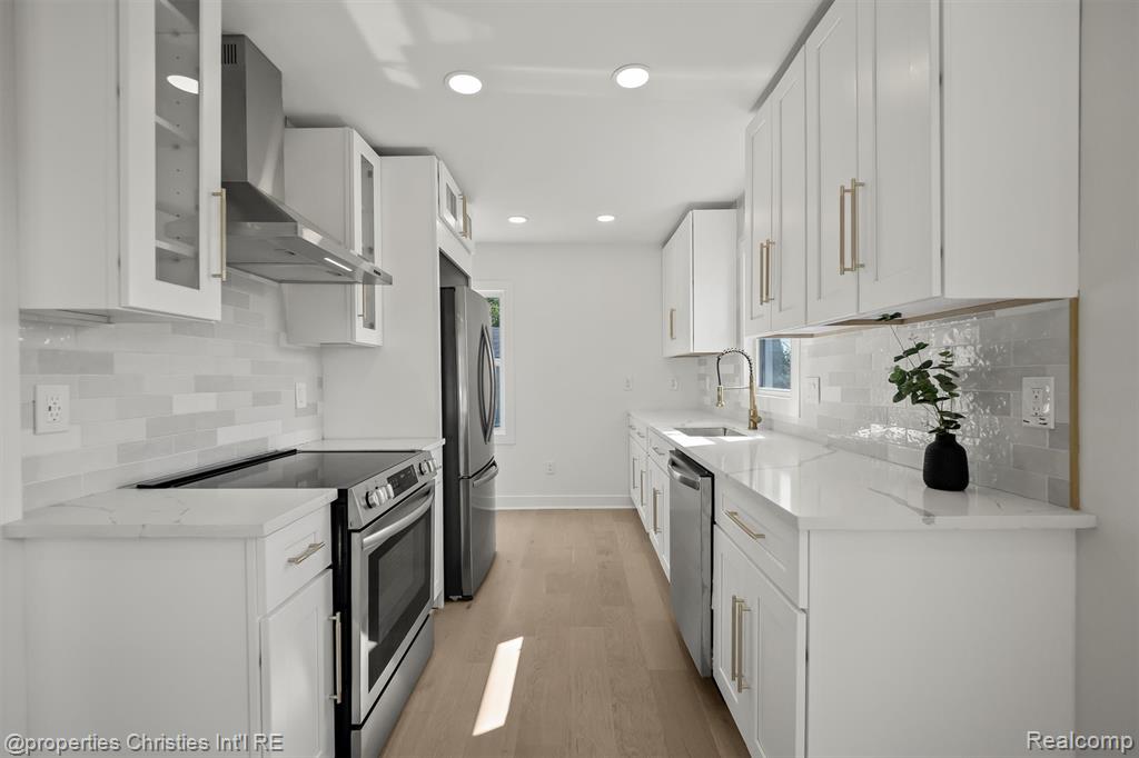 4109 Grandview Road Royal Oak, MI 48073 - Photo 9 of 25 Gallery Image 9
