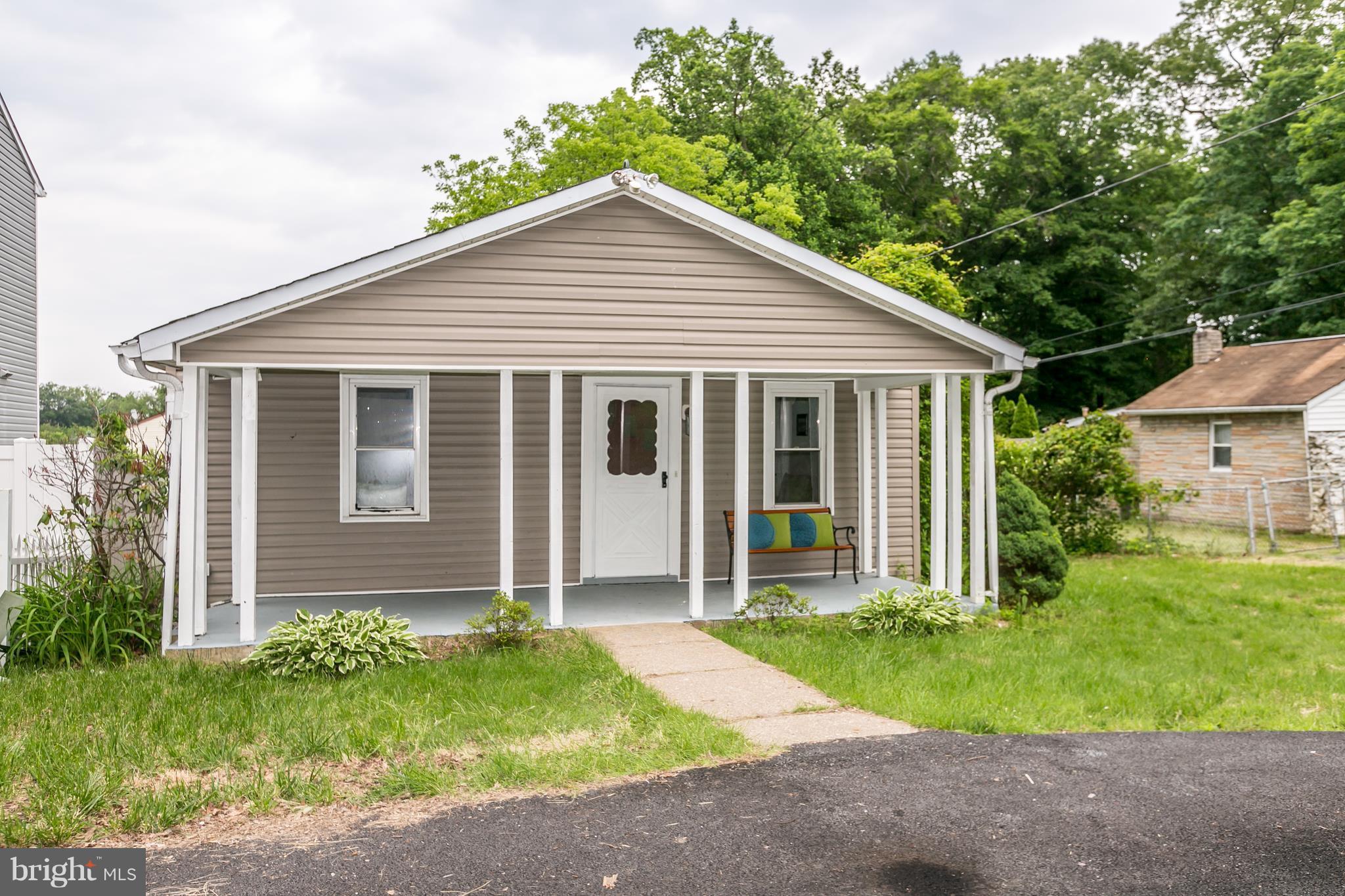 8315 Oakleigh Road Baltimore, MD 21234 - Photo 2 of 28 8315 Oakleigh Rd