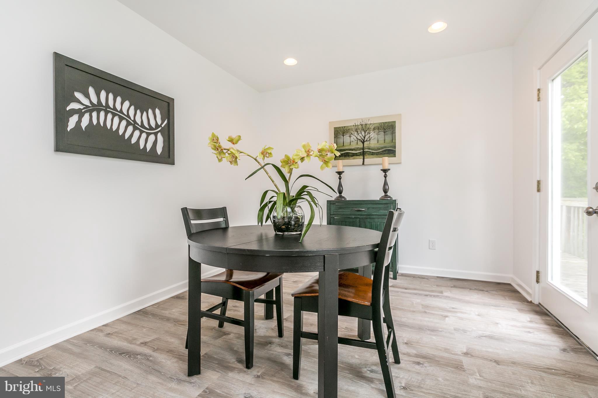 8315 Oakleigh Road Baltimore, MD 21234 - Photo 11 of 28 Dining Room