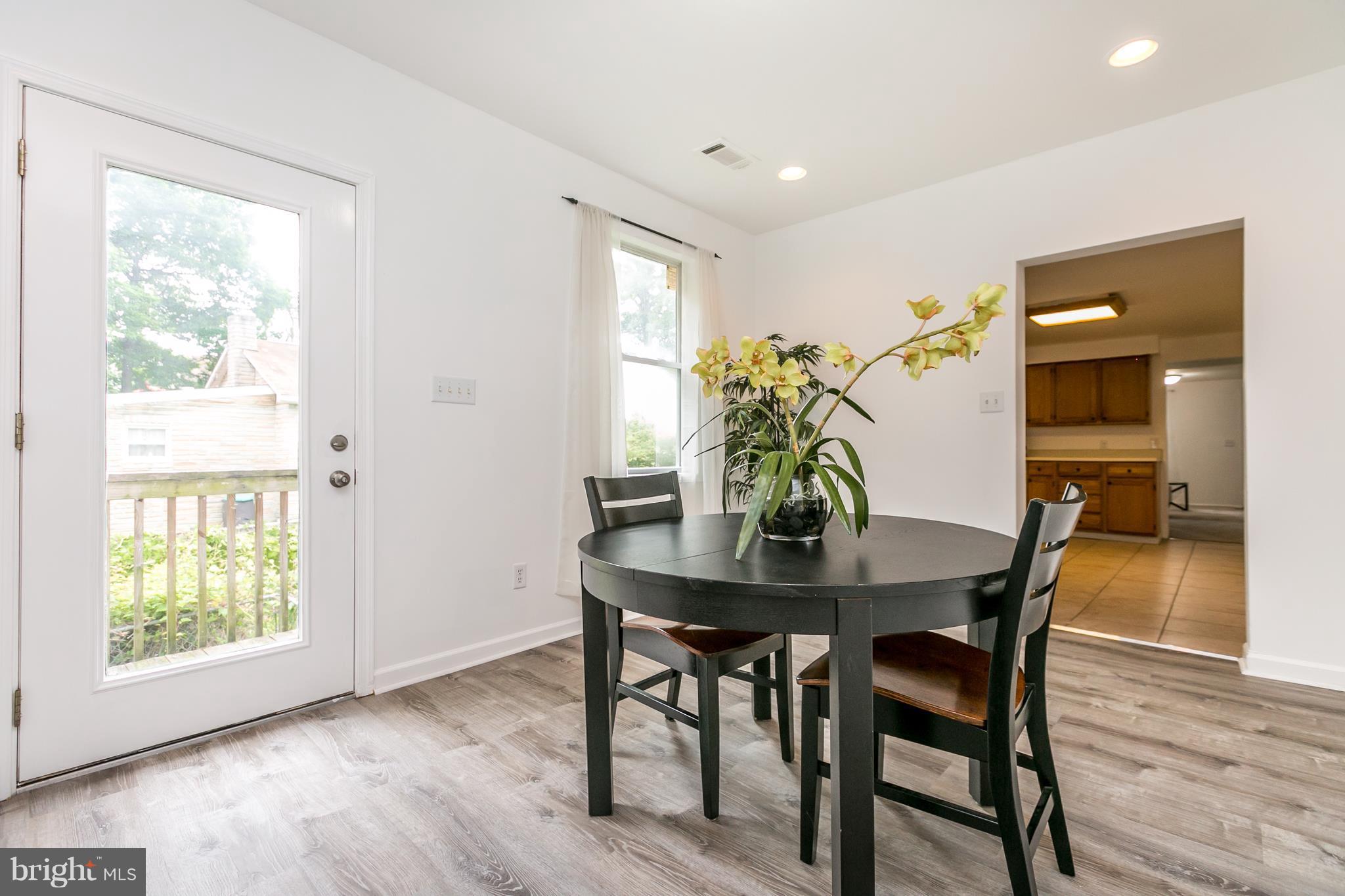 8315 Oakleigh Road Baltimore, MD 21234 - Photo 10 of 28 Dining Room