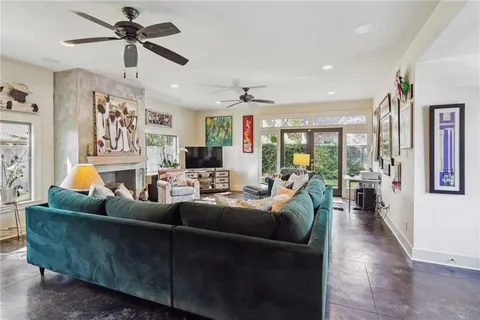 $879,000 | 1141 Allen Toussaint Boulevard, New Orleans, LA 70124
