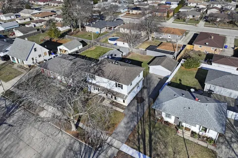 $384,900 | 1926 88th Street, Kenosha, WI 53143