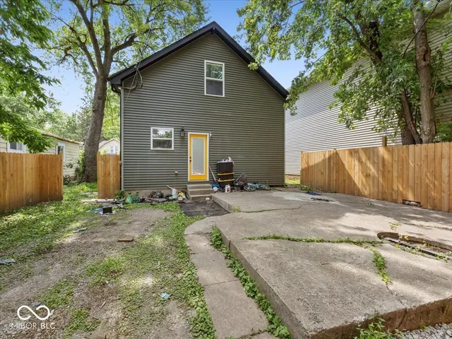 $225,000 | 955 North Belleview Place, Indianapolis, IN 46222