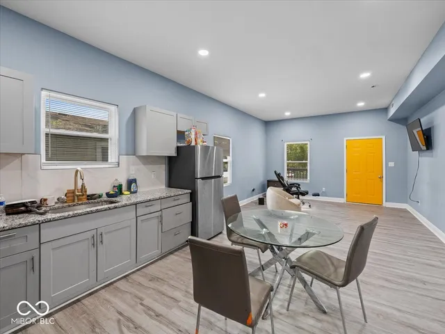 $225,000 | 955 North Belleview Place, Indianapolis, IN 46222