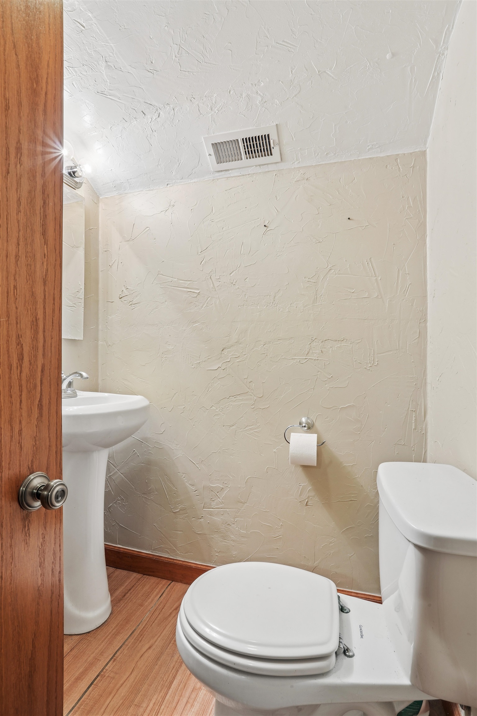 1426 East Calumet Street Appleton, WI 54915 - Photo 11 of 17