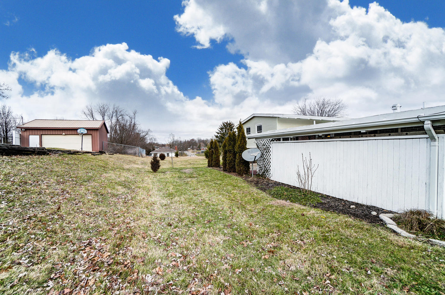 1921 East Mile Road Springfield, OH 45503 - Photo 43 of 44