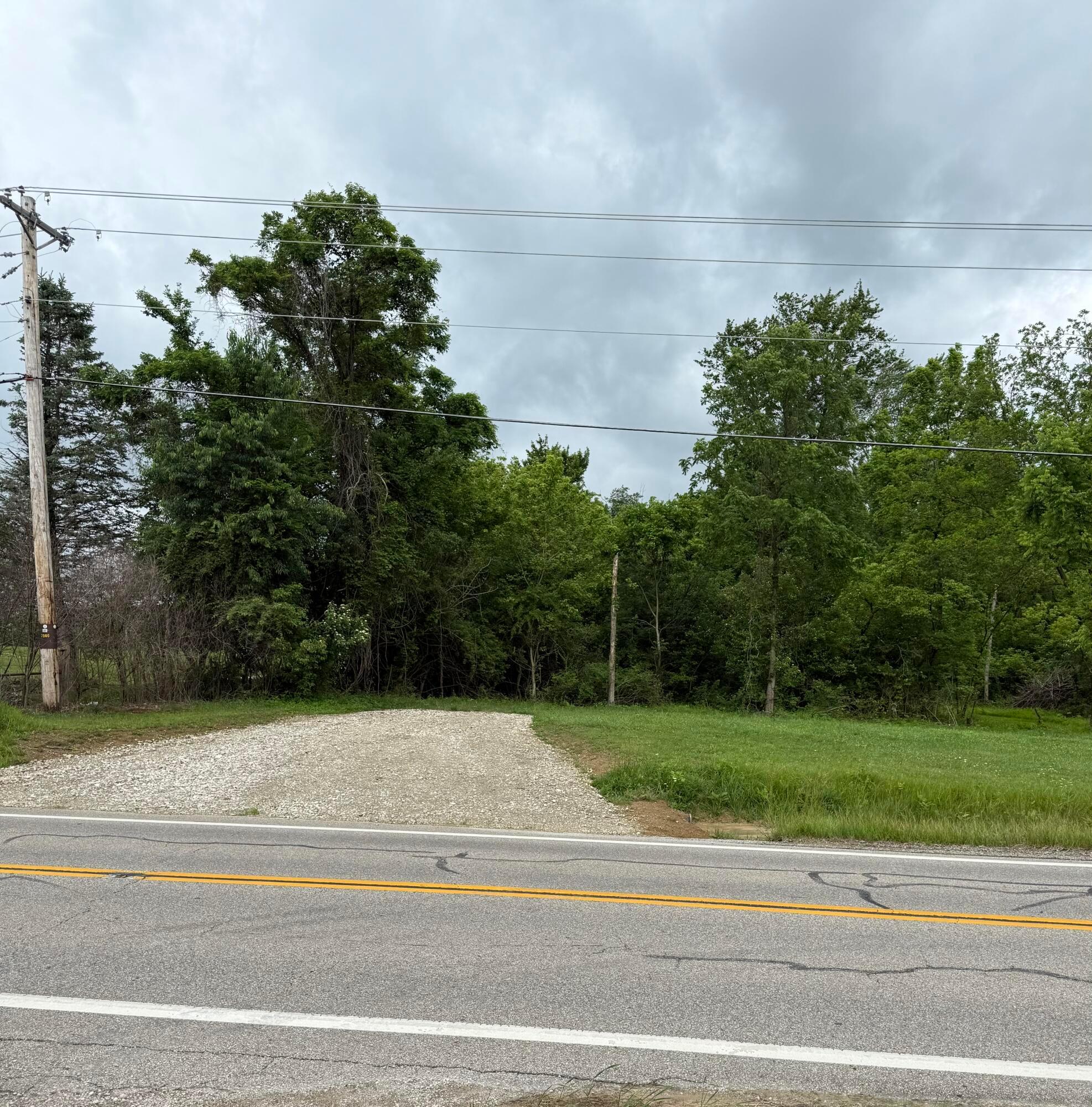 6945 North St Road Newark, OH 43055 - Photo 14 of 14 Drivway1
